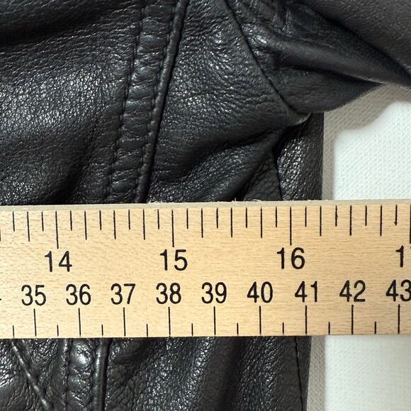 Madewell Women’s Small Leather Biker Jacket Chest 32” Length 20” Genuine Leather - Picture 8 of 9